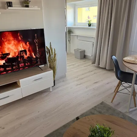 Avar Ja Valguskuellane Pesa Lejlighed