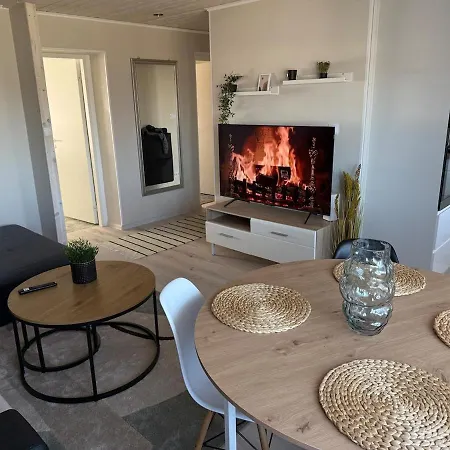 Avar Ja Valguskuellane Pesa Lejlighed Viljandi (Viljandimaa)